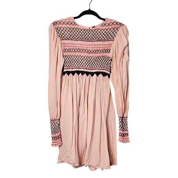 Free People Late Night Picnic Pink Balloon Sleeve Boho Embroidered Dress Size XS - Picture 2 of 7